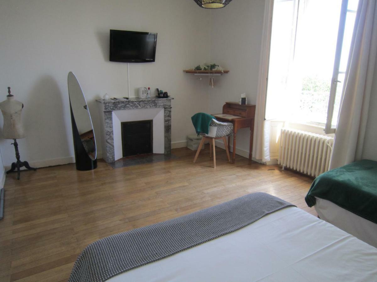 Hotel Le Camelia Ruillé-Froid-Fonds Zewnętrze zdjęcie